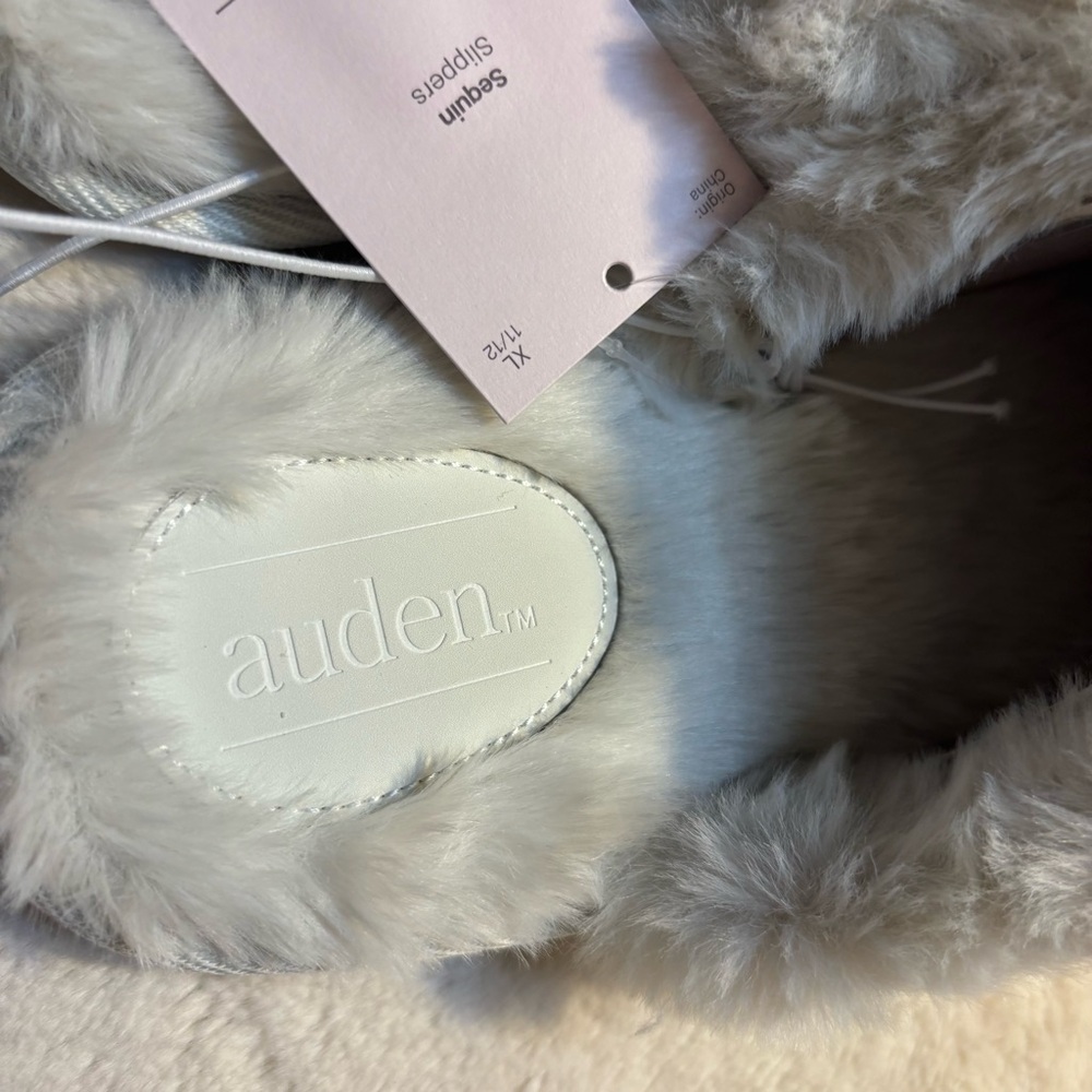 NEW Auden Slippers XL (11/12) Silver Sequins with Faux Fur Lining Cozy NWT - Picture 12 of 13